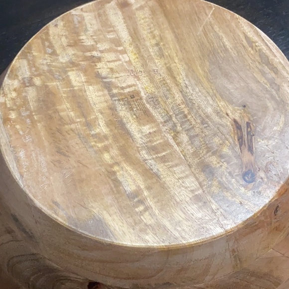 NWOT large wooden shallow bowl - Picture 3 of 4